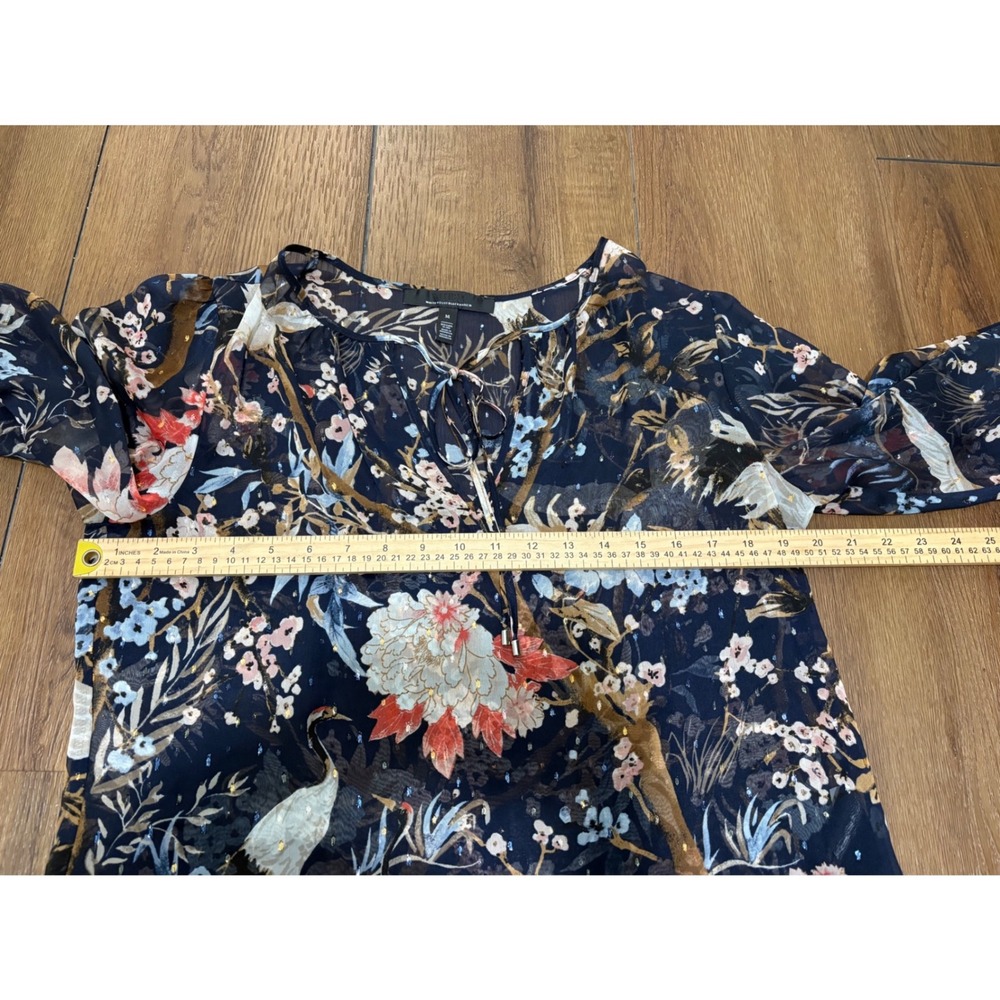 White House Black Market Women's M Navy Floral Bird Sheer Blouse Metallic - Picture 10 of 10